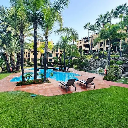Luxury Marbella * إِستيبونا
