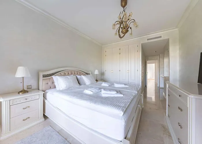 Luxury Marbella 埃斯特波纳