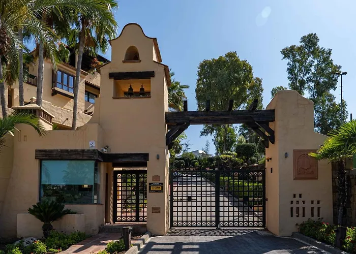 Luxury Marbella * 埃斯特波纳